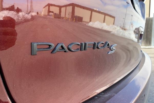 2022 Chrysler Pacifica Hybrid Limited