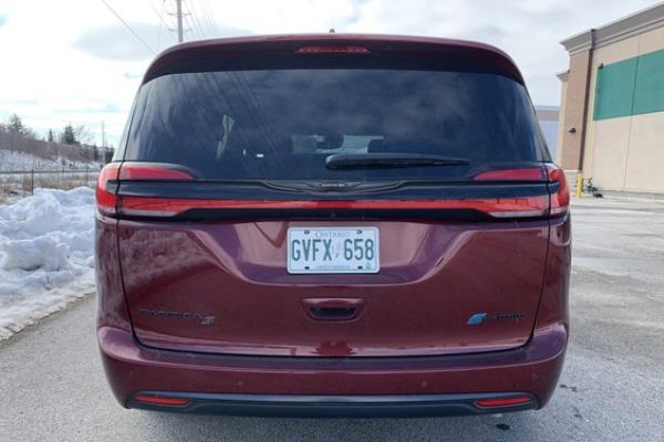 2022 Chrysler Pacifica Hybrid Limited